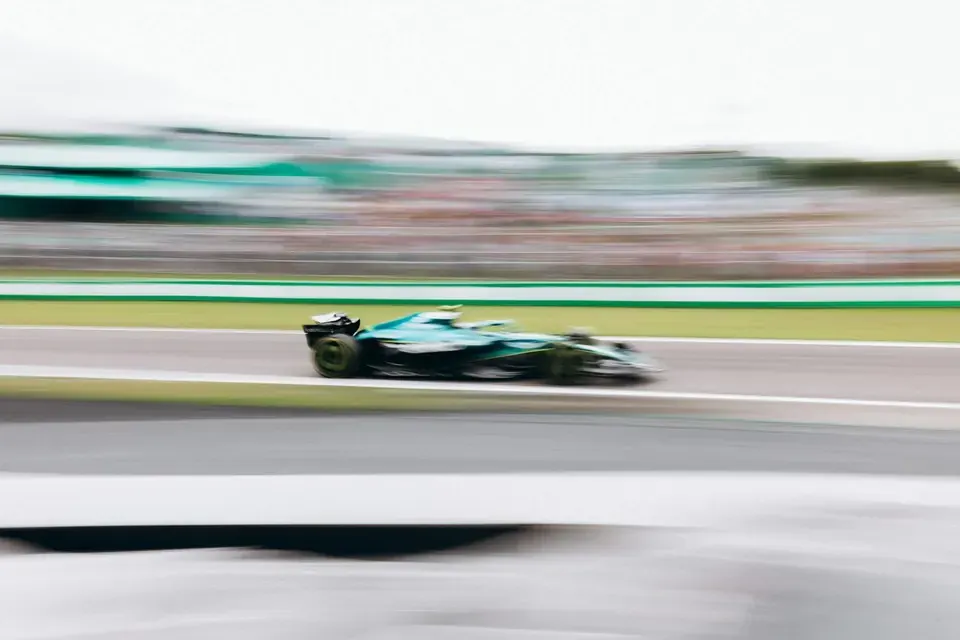 Effective Team Radio Communication at Silverstone